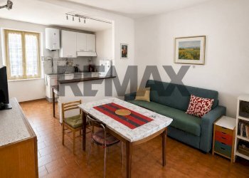 Sala da pranzo - Four-room apartment VIA A. MANZONI
 
13, Sedriano - photo 9