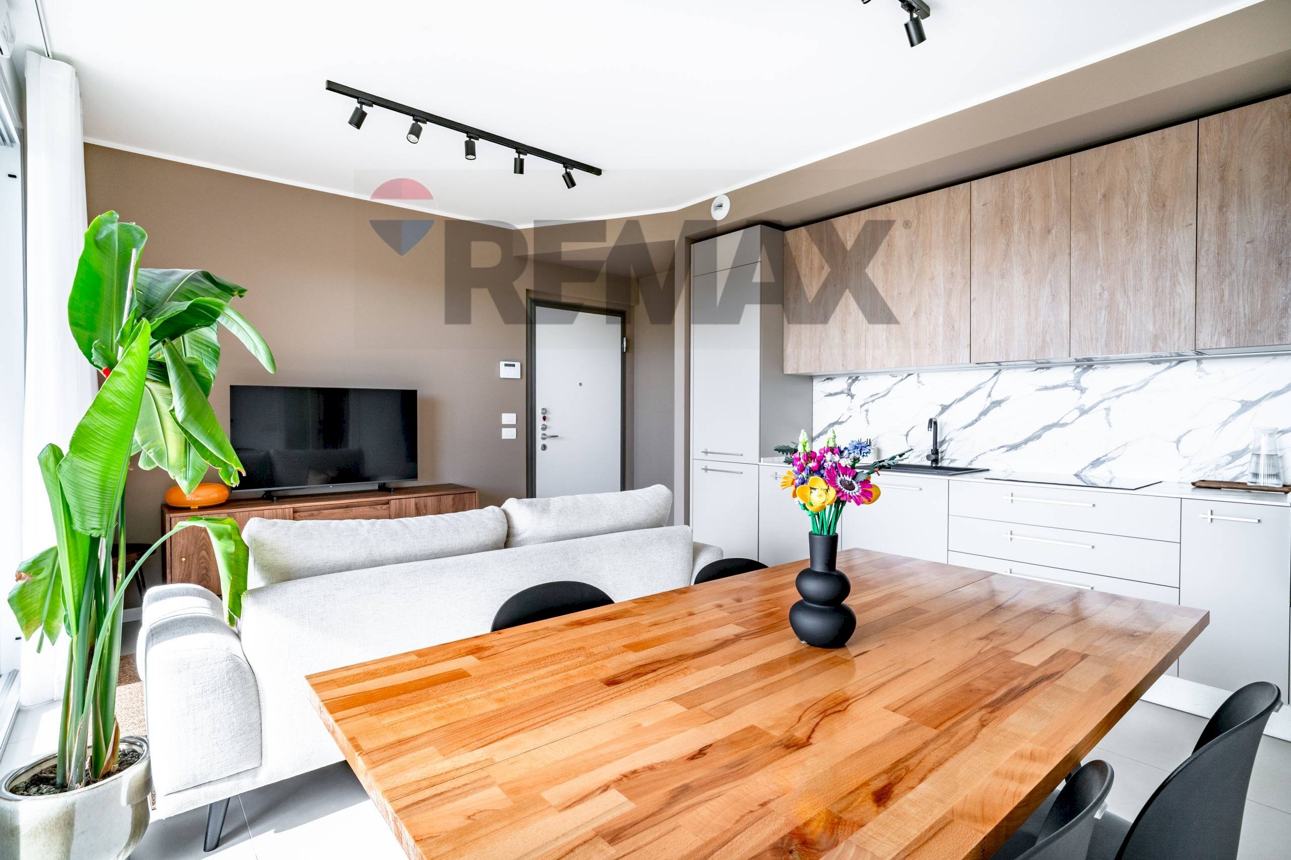 Sala da pranzo - Two-room apartment VIA LONDRA
34, Senago - photo 3