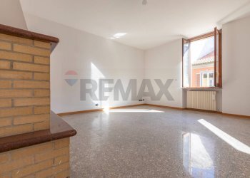 Stanza vuota - Quadrilocale via Umberto I
 
22, Seregno - foto 1