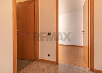Hall / corridoio - Quadrilocale via Umberto I
 
22, Seregno - foto 7