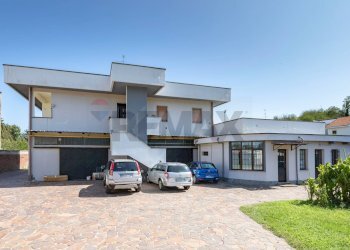 Casa all\'aperto - Casa indipendente Via Sprelunga
 
5, Seveso - foto 1