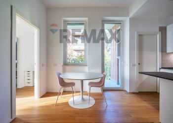 Sala da pranzo - Bilocale Via Orio Vergani
 
13, Milano - foto 5