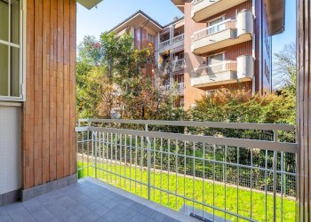 Balcone - Bilocale Via Orio Vergani
 
13, Milano - foto 15