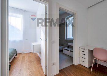 Hall / corridoio - Bilocale Via Orio Vergani
 
13, Milano - foto 19