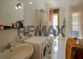 Bagno - Quadrilocale Via Generale Carlo Alberto Dalla Chiesa
 
22, Bari - foto 6