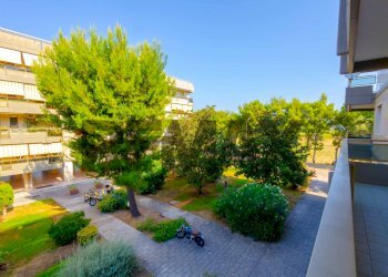 Giardino - Quadrilocale Via Generale Carlo Alberto Dalla Chiesa
 
22, Bari - foto 13