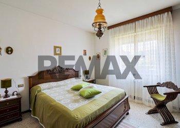 Camera / camera da letto - Quadrilocale Via Dei Lori
 
37, Luino - foto 8