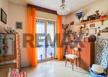 Camera / camera da letto - Quadrilocale Via Dei Lori
 
37, Luino - foto 13