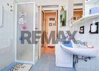 Bagno - Quadrilocale Via Dei Lori
 
37, Luino - foto 17