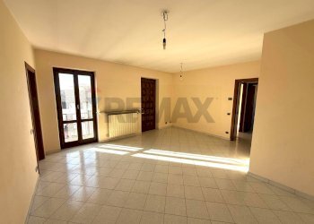 Stanza vuota - Three-room apartment Via Monte Cengio
7, Varese - photo 1