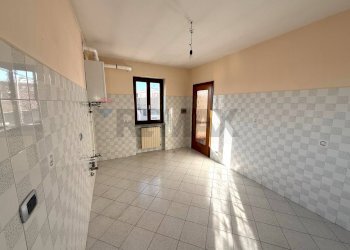 Stanza vuota - Three-room apartment Via Monte Cengio
7, Varese - photo 5