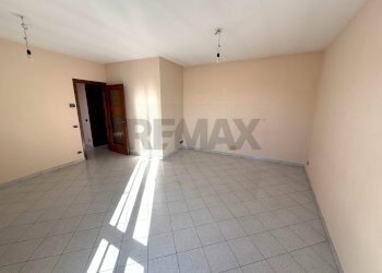 Stanza vuota - Three-room apartment Via Monte Cengio
7, Varese - photo 7