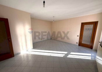Stanza vuota - Three-room apartment Via Monte Cengio
7, Varese - photo 8
