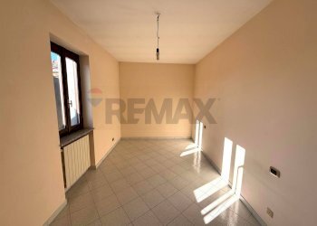 Stanza vuota - Three-room apartment Via Monte Cengio
7, Varese - photo 15