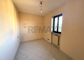 Stanza vuota - Three-room apartment Via Monte Cengio
7, Varese - photo 17