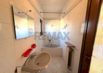Bagno - Three-room apartment Via Monte Cengio
7, Varese - photo 20