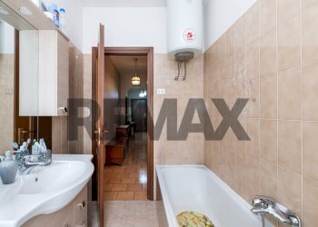 Bagno - Four-room apartment Via Nazario Palmioli
 
8, Monterotondo - photo 28