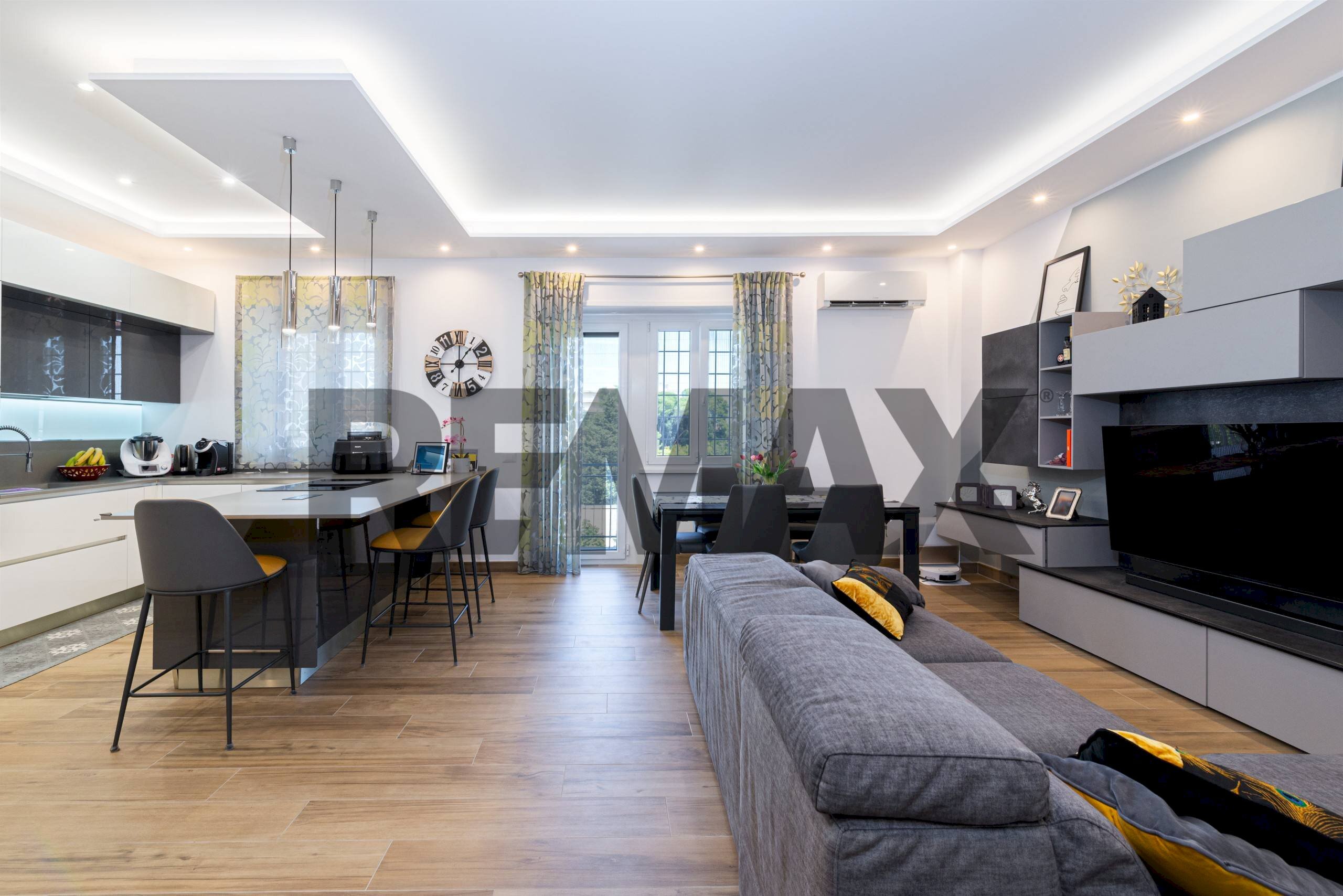 Sala da pranzo - Three-room apartment Via XX Settembre
 
29, Monterotondo - photo 1