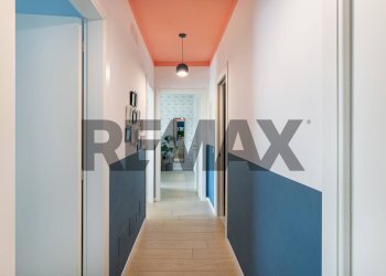 Hall / corridoio - Three-room apartment Via Vladimiro Riva
 
43, Monterotondo - photo 11