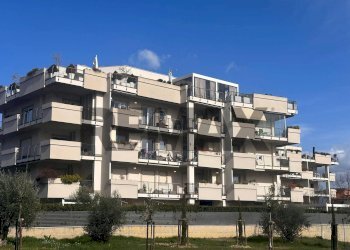Edificio all\'aperto - Three-room apartment Via Vladimiro Riva
 
43, Monterotondo - photo 22