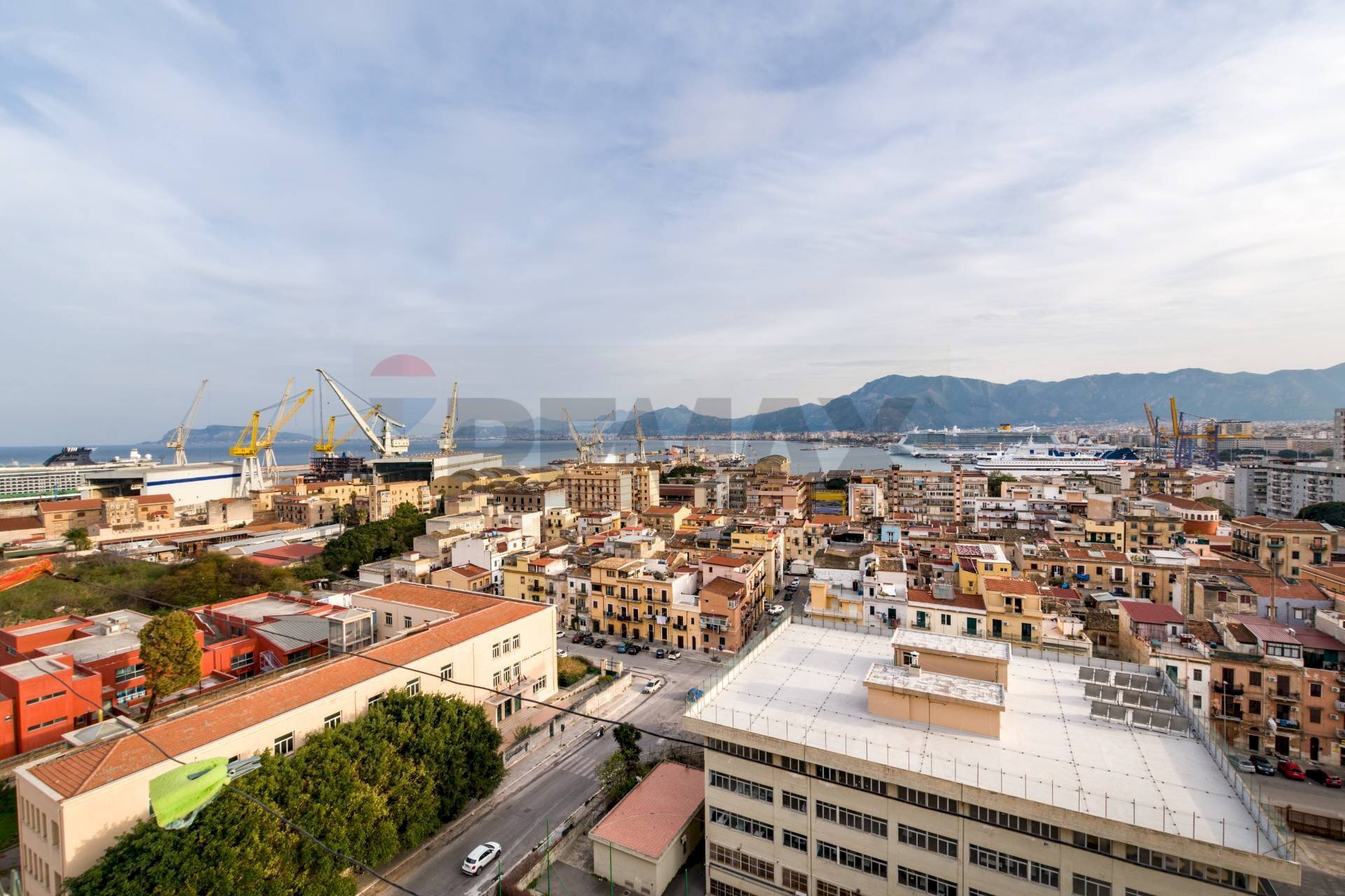 Edificio all\'aperto - Quadrilocale Via Alberto Rallo
 
5, Palermo - foto 1