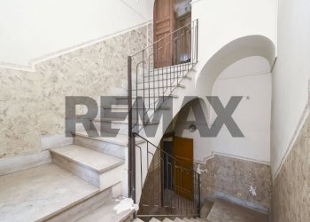 Scale - Casa indipendente Via Greco
 
4, Adrano - foto 3