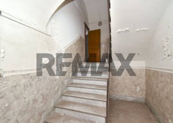 Scale - Casa indipendente Via Greco
 
4, Adrano - foto 18
