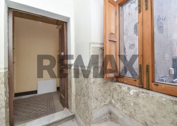 Hall / corridoio - Casa indipendente Via Greco
 
4, Adrano - foto 20