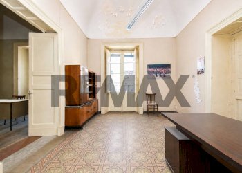 Soggiorno - Casa indipendente Via Greco
 
4, Adrano - foto 23