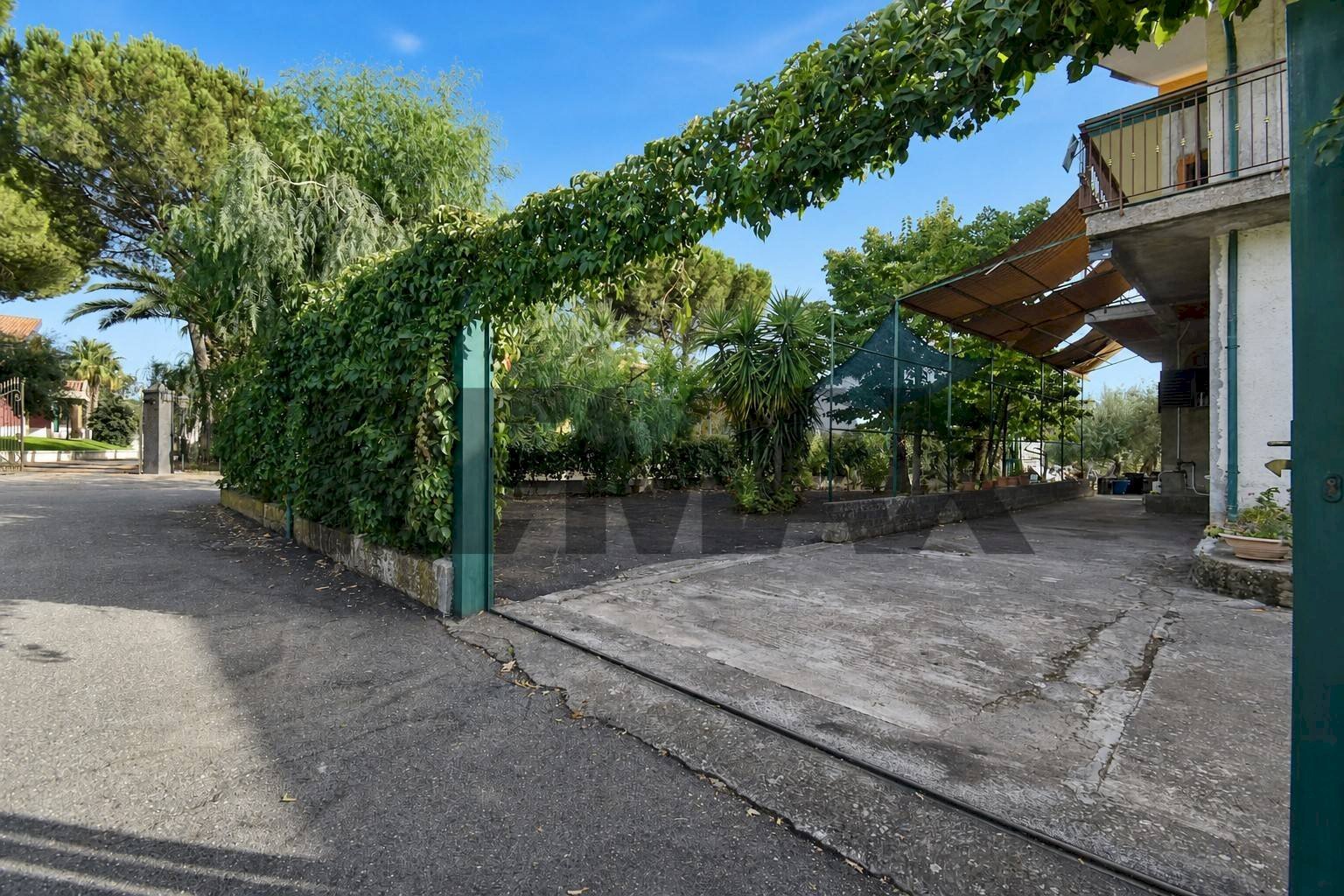Edificio all\'aperto - Casa semi indipendente Via Paternò
 
333, Ragalna - foto 1