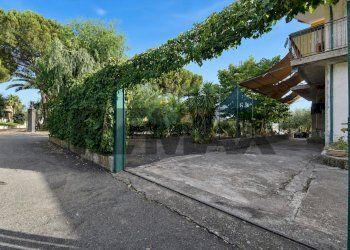 Edificio all\'aperto - Casa semi indipendente Via Paternò
 
333, Ragalna - foto 1