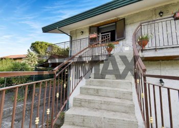 Scale - Casa semi indipendente Via Paternò
 
333, Ragalna - foto 11