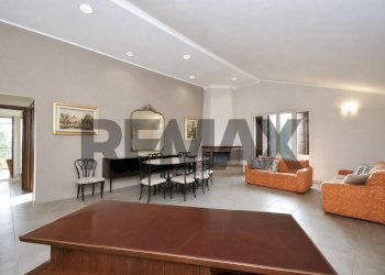 Sala da pranzo - Casa semi indipendente Via Paternò
 
333, Ragalna - foto 63