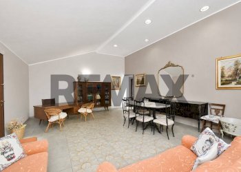 Sala da pranzo - Casa semi indipendente Via Paternò
 
333, Ragalna - foto 64