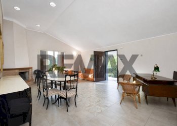 Sala da pranzo - Casa semi indipendente Via Paternò
 
333, Ragalna - foto 65