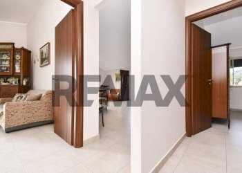 Hall / corridoio - Casa semi indipendente Via Paternò
 
333, Ragalna - foto 15