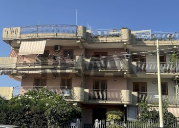 Edificio all\'aperto - Three-room apartment Via Torrente Vallonazzo
 
1/B, Mascali - photo 2