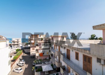 Edificio all\'aperto - Three-room apartment Via Torrente Vallonazzo
 
1/B, Mascali - photo 4