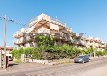 Edificio all\'aperto - Three-room apartment Via Torrente Vallonazzo
 
1/B, Mascali - photo 21