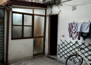 Ricezione / Lobby - Trilocale Via Wrzi'
 
177, Catania - foto 10