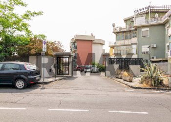 Edificio all\'aperto - Quadrilocale Via Pietro dell'Ova
396, Tremestieri Etneo - foto 2