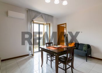 Sala da pranzo - Quadrilocale Via Pietro dell'Ova
396, Tremestieri Etneo - foto 13