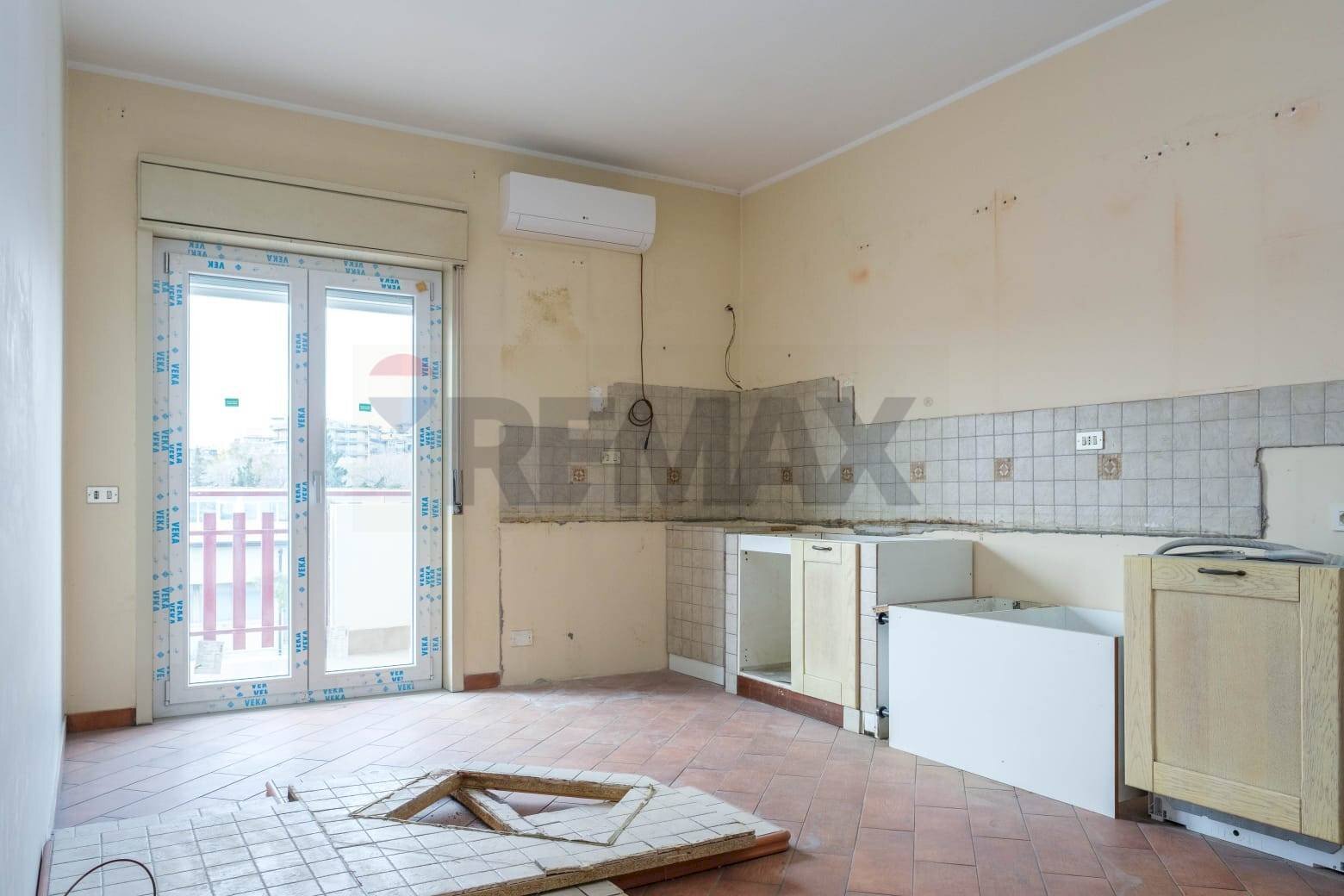 Cucina - Appartamento Via delle Medaglie d'oro
70, Catania - foto 2
