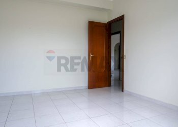 Stanza vuota - Appartamento Via delle Medaglie d'oro
 
70, Catania - foto 4