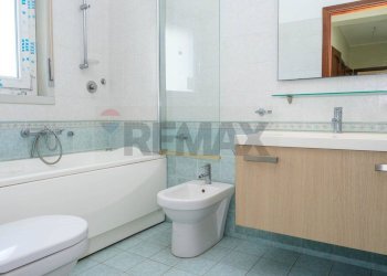 Bagno - Appartamento Via delle Medaglie d'oro
 
70, Catania - foto 11