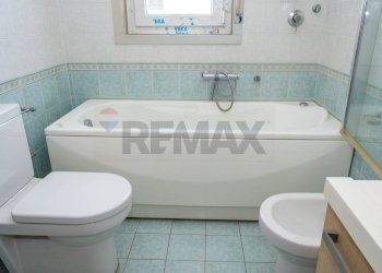 Bagno - Appartamento Via delle Medaglie d'oro
 
70, Catania - foto 13