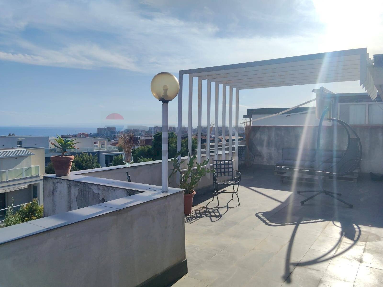Terrazza - Appartamento Viale Angelo Vasta
 
4, Catania - foto 1