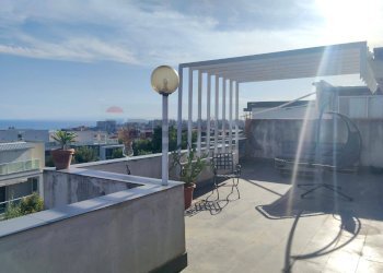 Terrazza - Appartamento Viale Angelo Vasta
 
4, Catania - foto 1