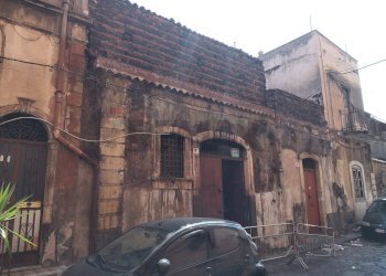 Edificio all\'aperto - Casa indipendente Via Delle Calcare
 
161, Catania - foto 1