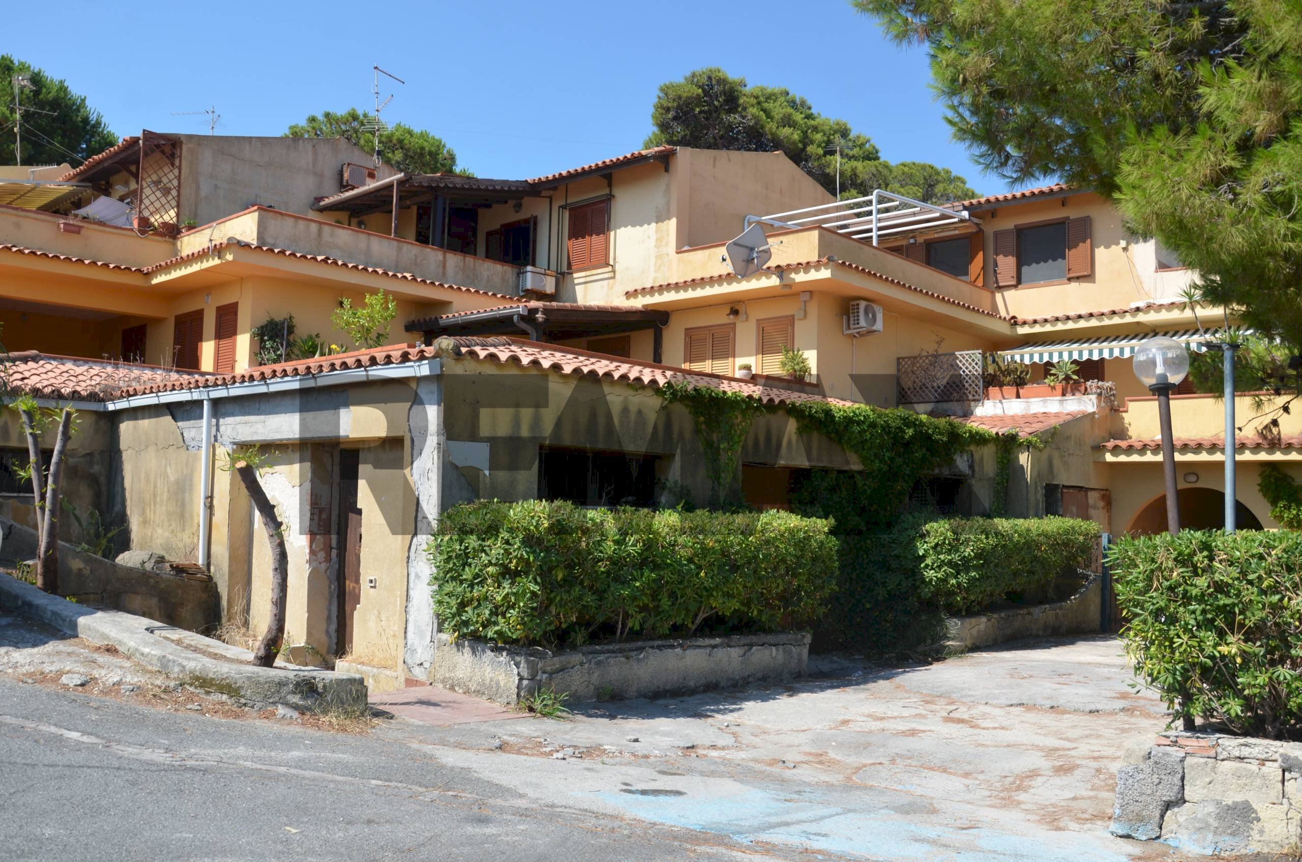 Casa all\'aperto - Locale Commerciale Via Dello Sport
 
SNC, Augusta - foto 1